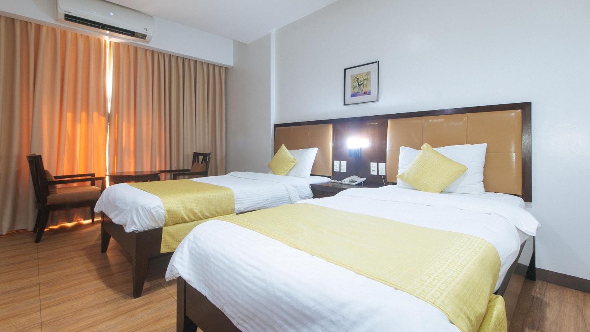 Bliss Hotel San Fernando Pampanga City Exterior foto